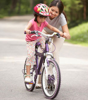 Bí quyết dạy bé tập đi xe đạp hiệu quả an toàn cực kỳ đơn giản
