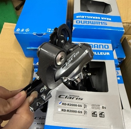 gat-lip-shimano-claris-r2000-full-box