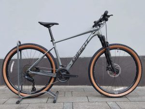 xe-dap-the-thao-GIANT-XTC-SLR-2-27.5-2026-ghi-xanh
