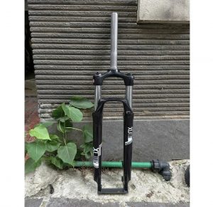 phuoc-xe-dap-Suntour-XCM-30-remote-600